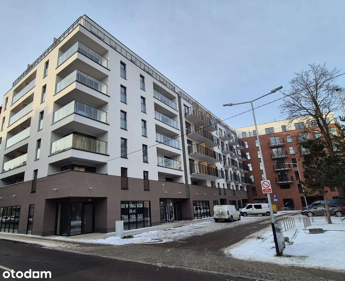 ŚWIEŻO ODDANY BLOK !! Ścisłe Centrum !! ok. deptaku na Piotrkowskiej !-0