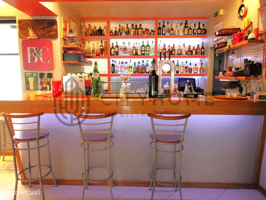 Espaço comercial para venda em zona central de Albufeira - Grande imagem: 2/16