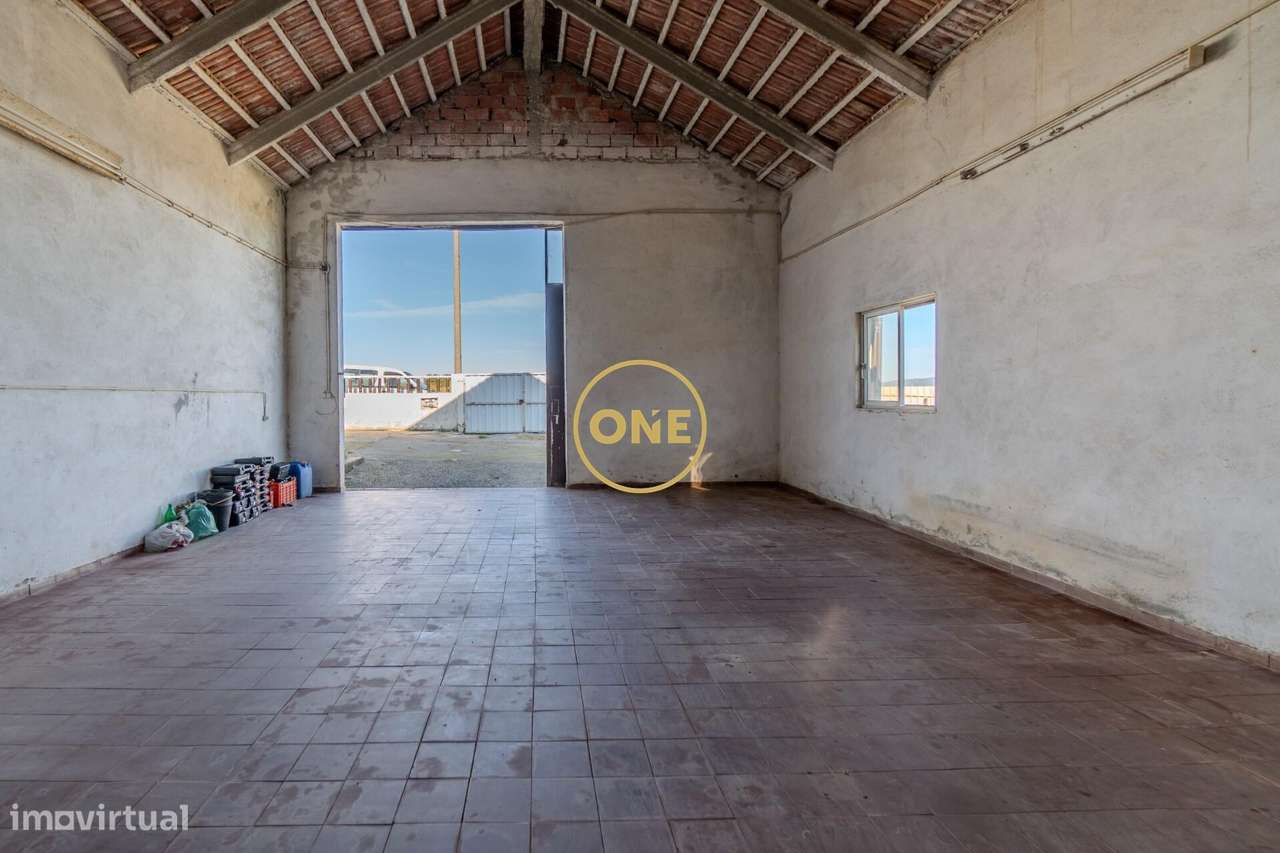 Moradia Térrea T2+1 com Terreno de 3,88 ha – Cruz do Vento, Carnota (A-23