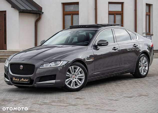 Jaguar XF 2.0 i4D Prestige - 6