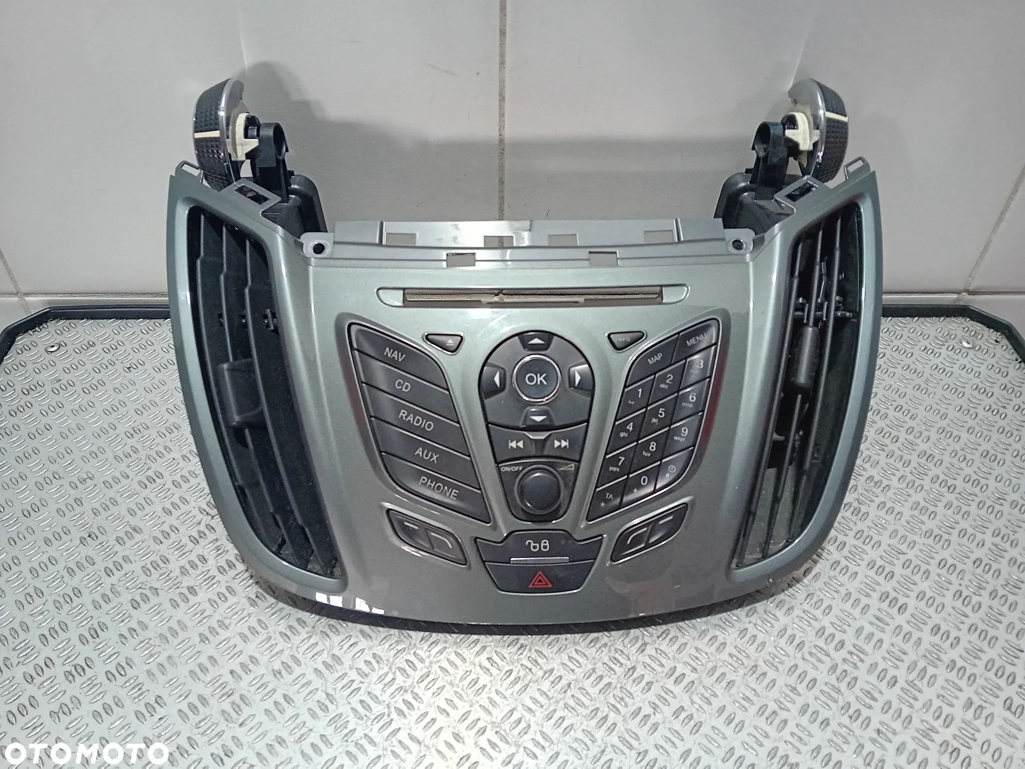 radio panel radia nawiewy Ford C-MAX 2012 AM5T18K811CD - 1