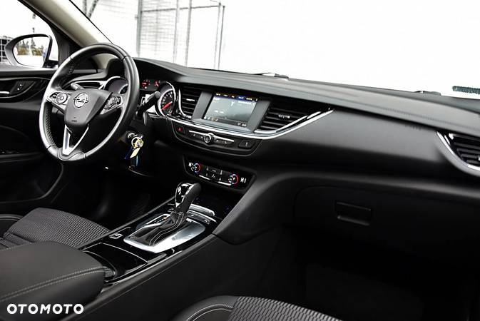 Opel Insignia 1.5 T Innovation S&S - 22