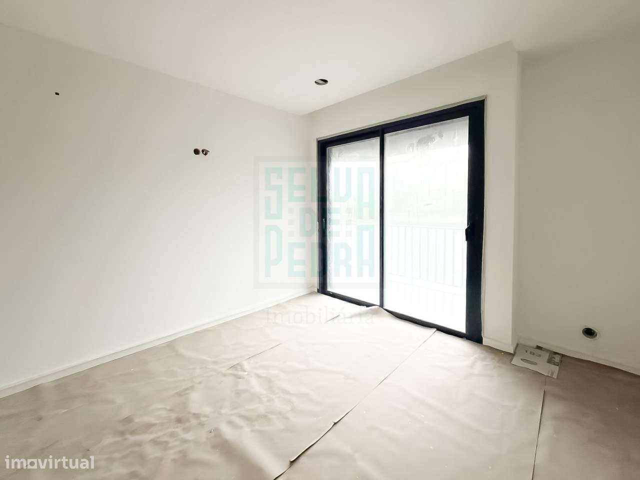 Moradia de 3 frentes V4 Famalicão-25