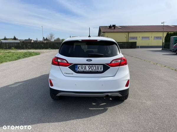 Ford Fiesta 1.5 TDCi ACTIVE - 12