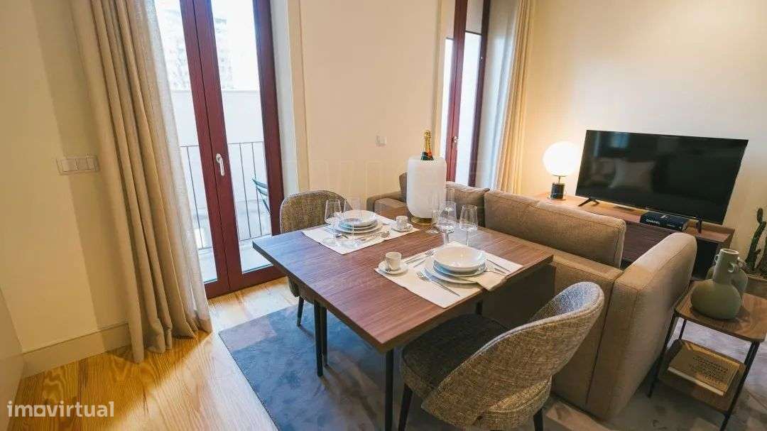 Apartamento, T1, Travessa de Alferes Malheiro - Porto - Grande imagem: 4/22
