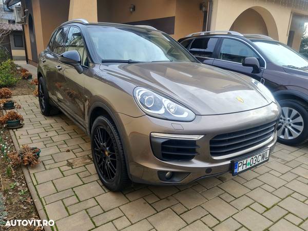 Porsche Cayenne - 9