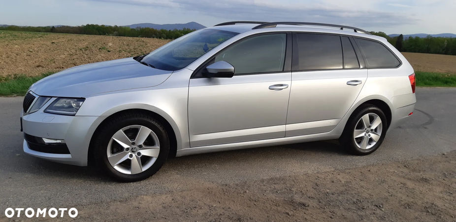 Skoda Octavia 1.6 TDI Ambition DSG - 23