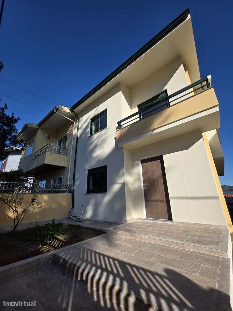 Moradia T3 Renovada a Estrear – Valongo - Grande imagem: 4/39