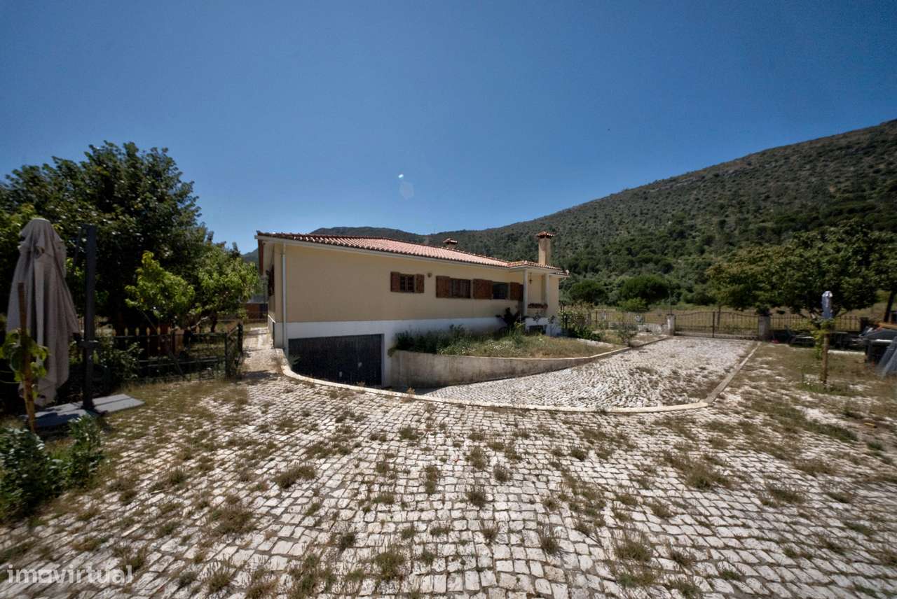 MORADIA T4 C/ GARAGEM FECHADA | MINDE - ALCANENA-28