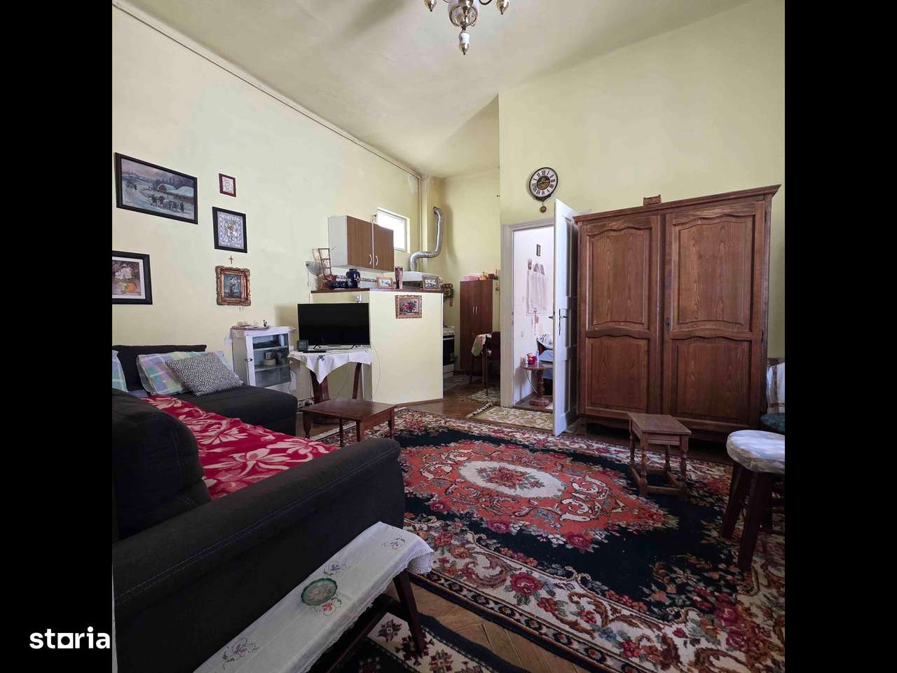 Apartament 2 camere, beci si garaj centru istoric Brasov-0