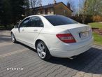 Mercedes-Benz Klasa C 250 (BlueEFFICIENCY) 7G-TRONIC Elegance - 4