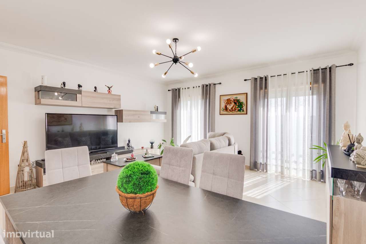 APARTAMENTO T2 | SUÍTE | LUGAR DE ESTACIONAMENTO | VIALONGA-14
