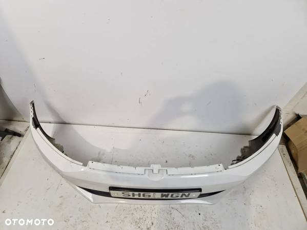Volkswagen Jetta II 5C6 zderzak przedni przód. - 5
