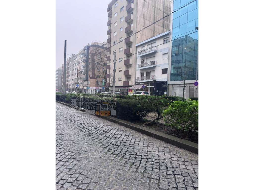 VENDE -SE LOJA COMERCIAL MATOSINHOS SUL - Grande imagem: 4/19
