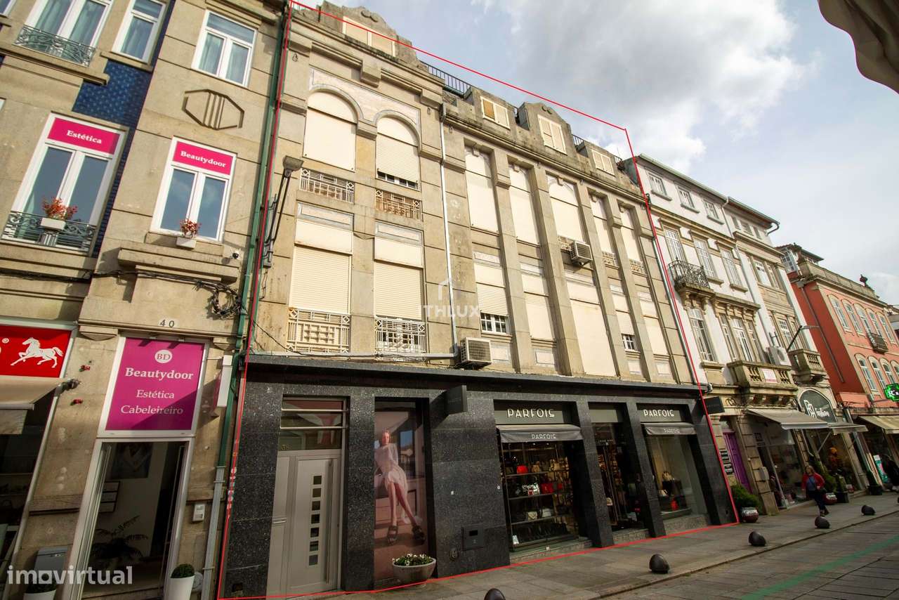 2 Edificios em Pleno Centro da Cidade de Viseu - Grande imagem: 2/36