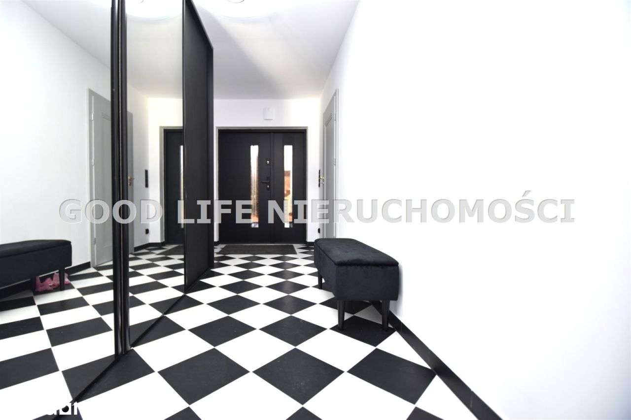 Nowoczesny dom wolnostojący 260 m2, 5Pok. / Krasne-16