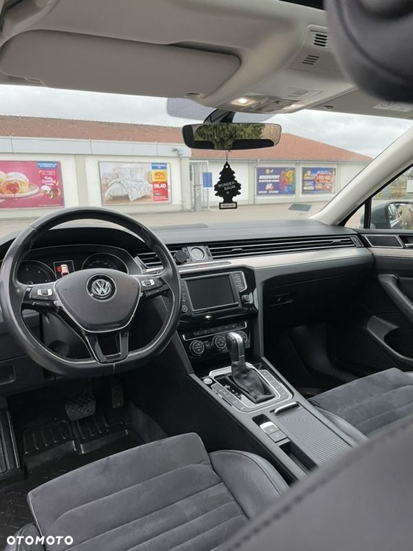 Volkswagen Passat 2.0 TDI BMT Highline DSG - 9