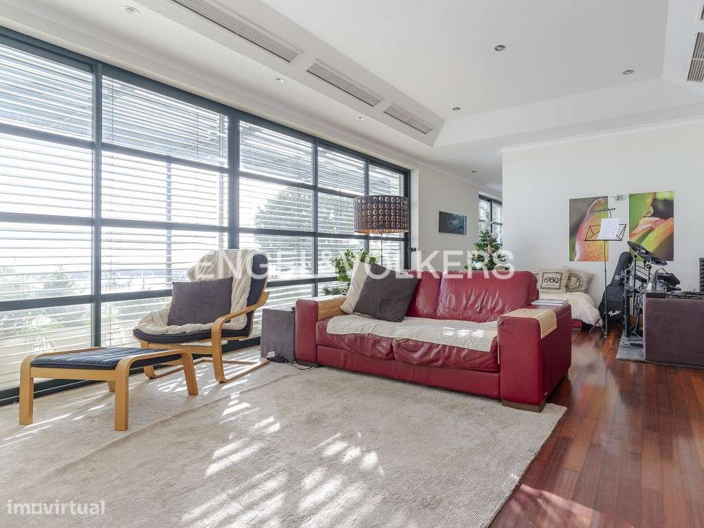 Exclusivo T2 com Piscina Privativa no Parque das Nações - Grande imagem: 4/38