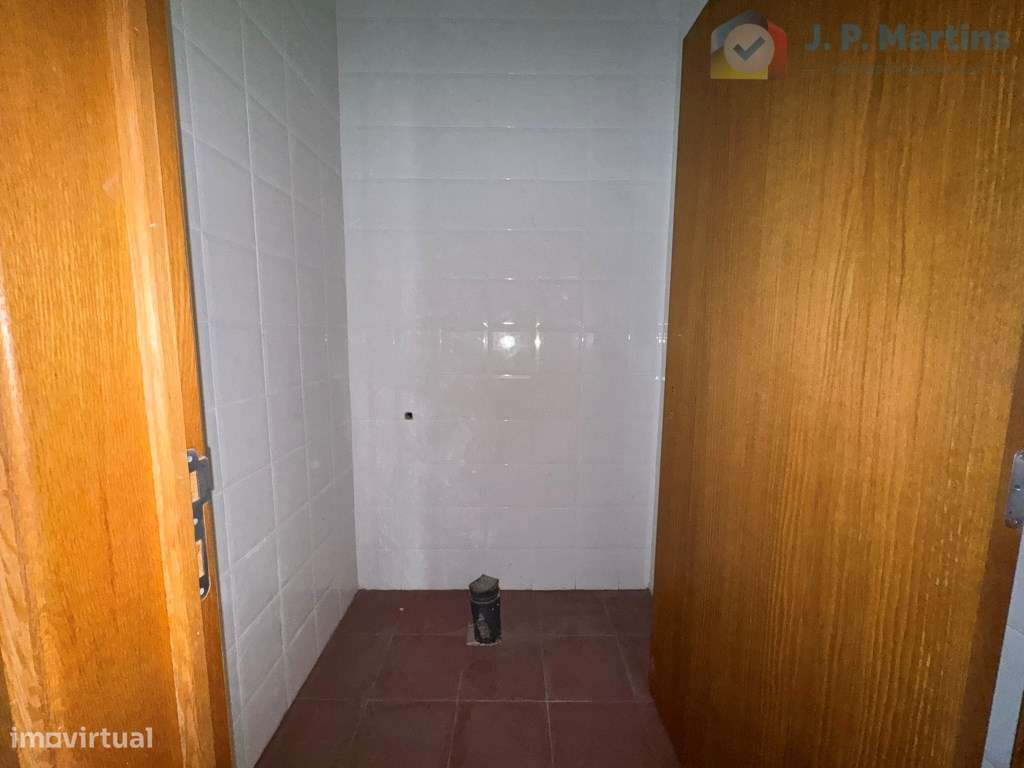 Loja para comércio e serviços - Urbanização Vila Rosa, Alhos Vedros-9