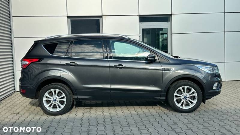 Ford Kuga - 4