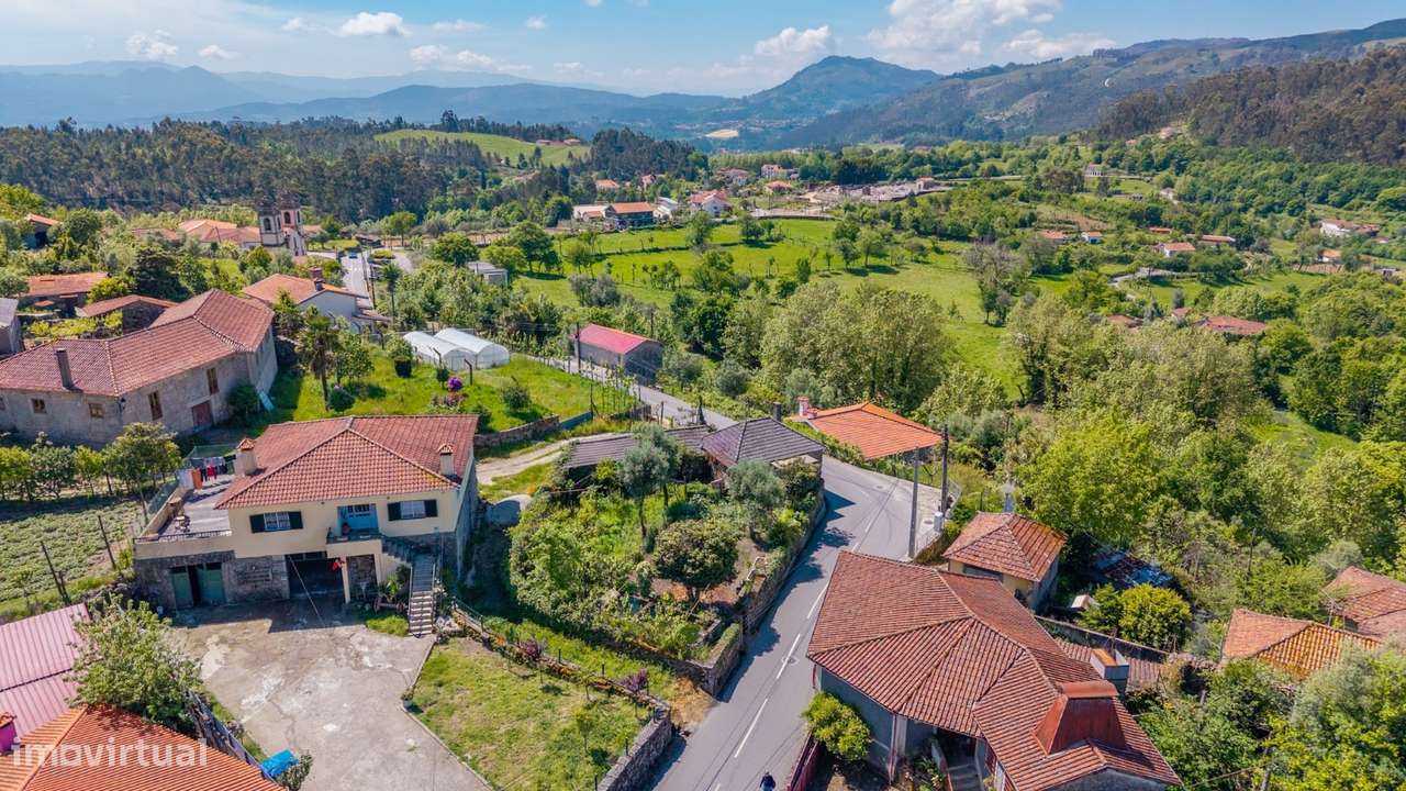Moradia para Restaurar T3 Venda em Cabeceiras de Basto,Cabeceiras de B-15