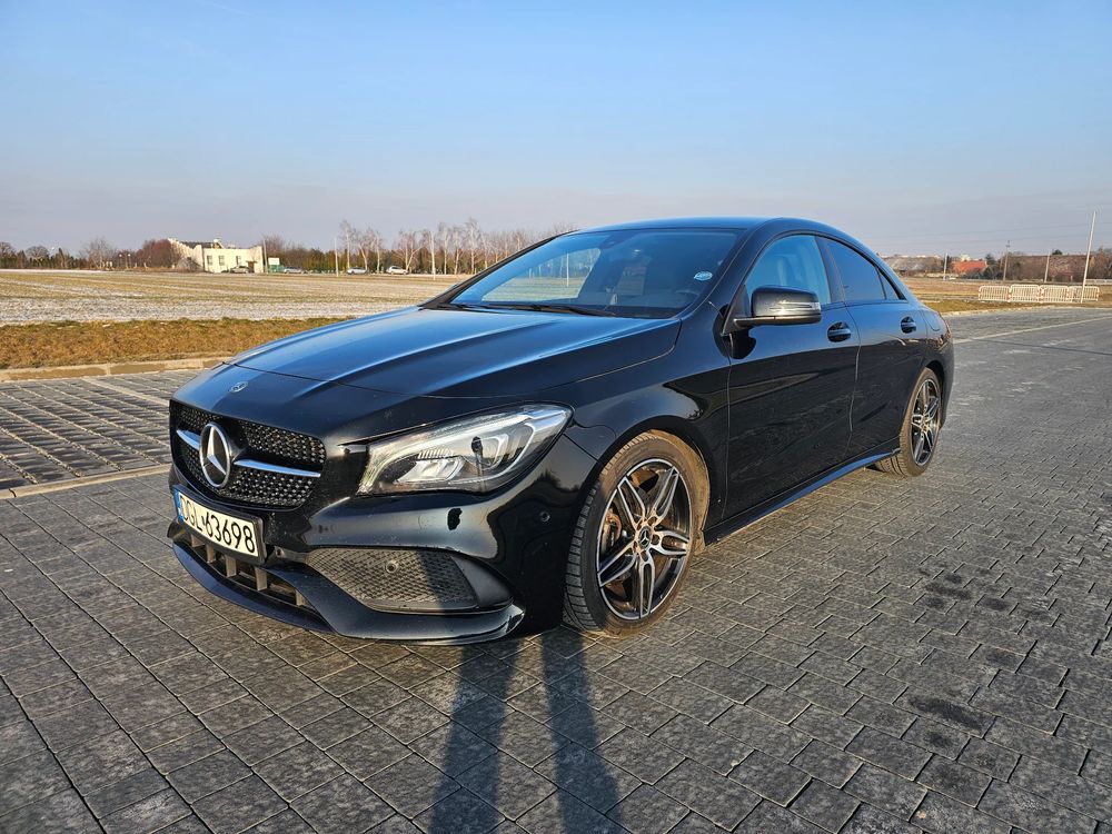 Mercedes-Benz CLA I 200 7G-DCT AMG Line 2017