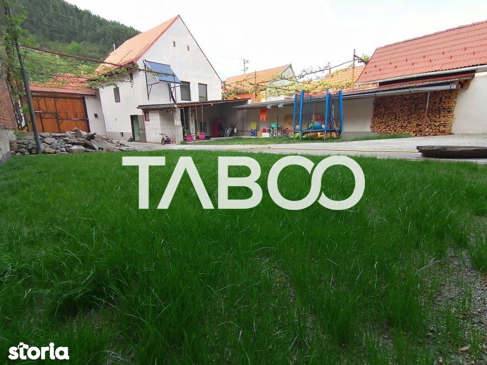 Casa individuala de vanzare 1000 mp teren in Gura Raului Sibiu