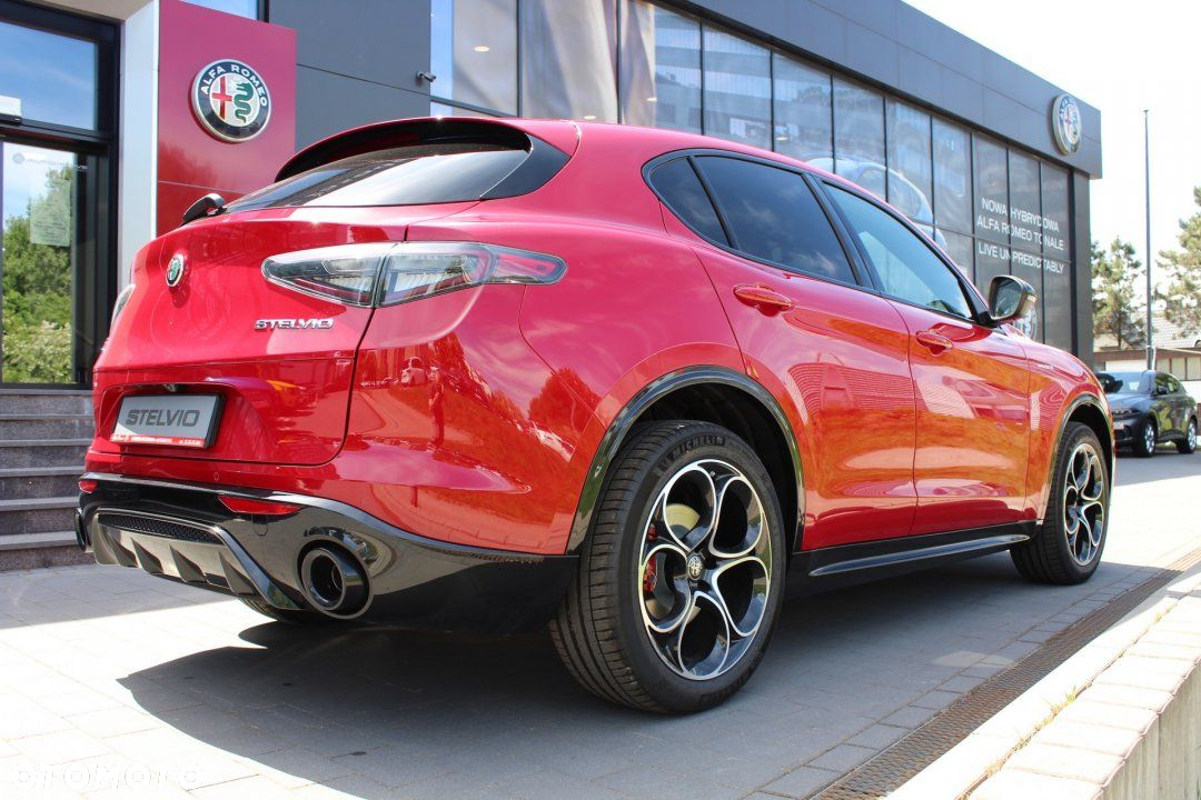 Alfa Romeo Stelvio - 5