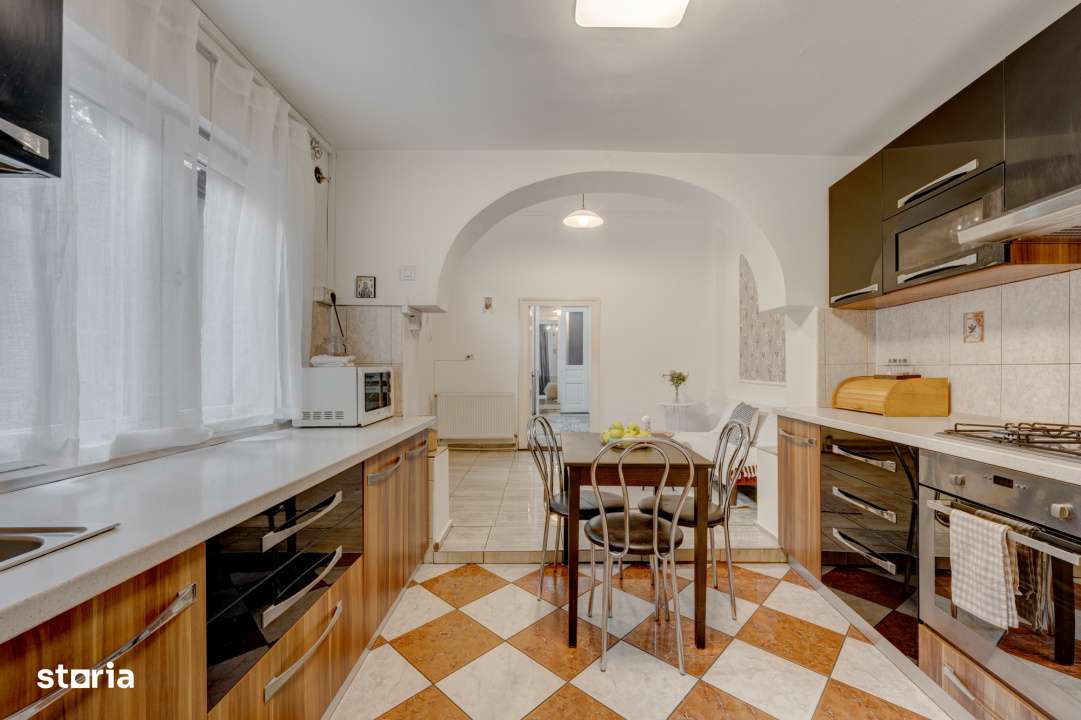 Casa interbelica cu farmec, in apropiere de Mall Vitan-9