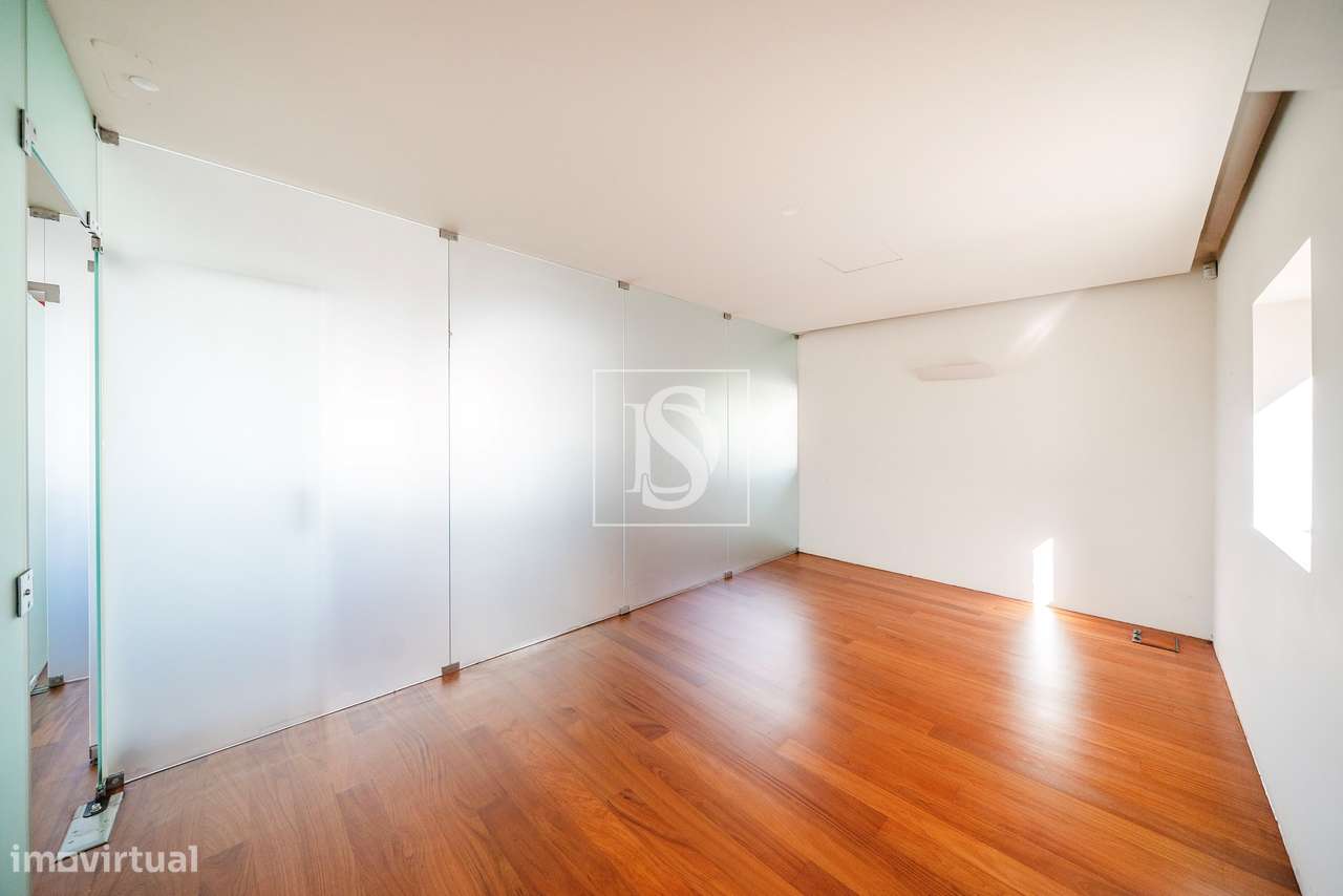 Loja 141m2 na Praça da Justiça, em frente ao Tribunal, Braga-29