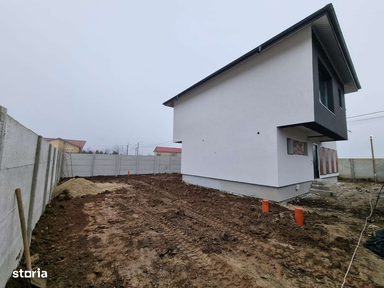 Case individuale ( 2 unitati;P+Et1+Pod si terasa amenajata) - Imagine principală: 4/6