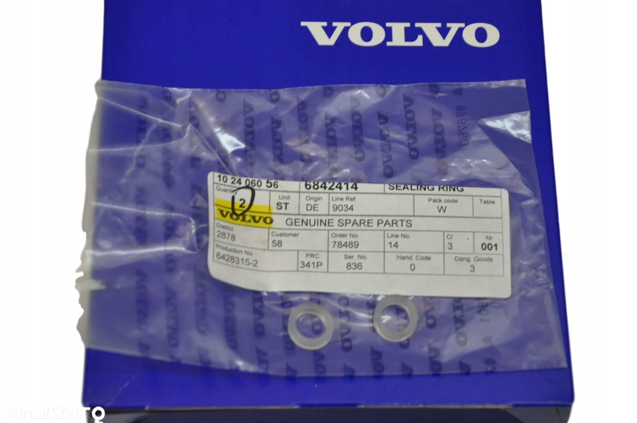 VOLVO V70 XC70 oring przewodu chlodnicy automat OE - 2
