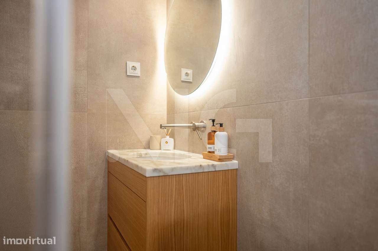 Penthouse T2 Matosinhos em Condomínio fechado com Garagem e Arrumos-25