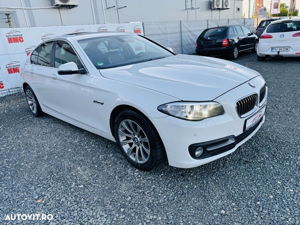 BMW Seria 5 525d Aut. - 37