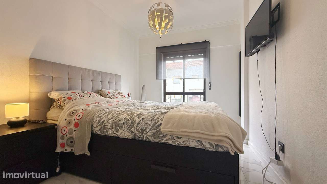 T2 com varanda e excelente área na Quinta do Conde-10
