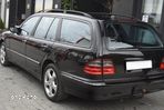 Mercedes-Benz Klasa E 280 T 4 Matic Avantgarde - 4