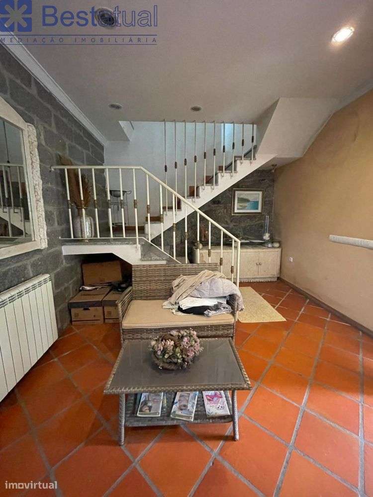 Moradia T4 Isolada - 5 min. Centro Sto. Tirso-36