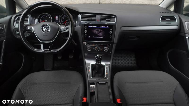 Volkswagen Golf VII 1.6 TDI BMT Comfortline - 32