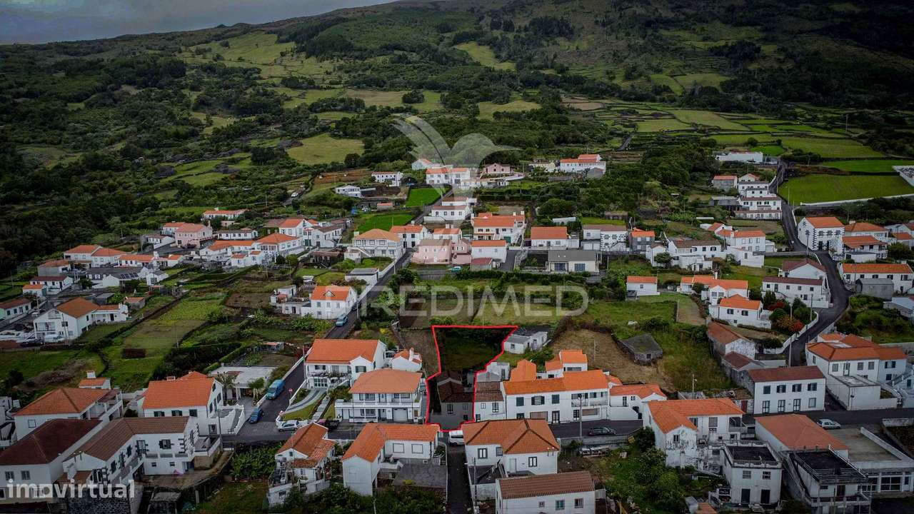 T2 Pronto a Habitar no Centro de São Mateus – Madalena do Pico - Grande imagem: 4/13