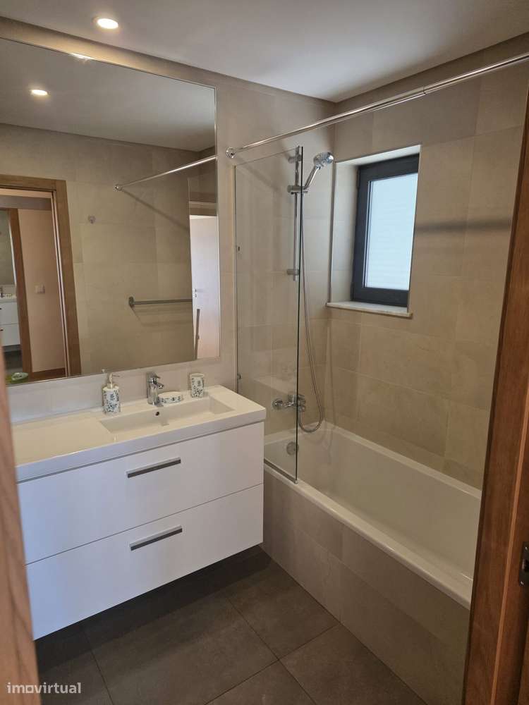Apartamento T1 com lugar de garagem e Piscina - Lejana, Faro-16