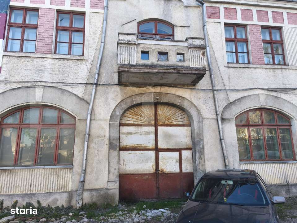 Spatiu multifunctional, zona ultracentrala, 1883mp, Siret - Imagine principală: 4/19