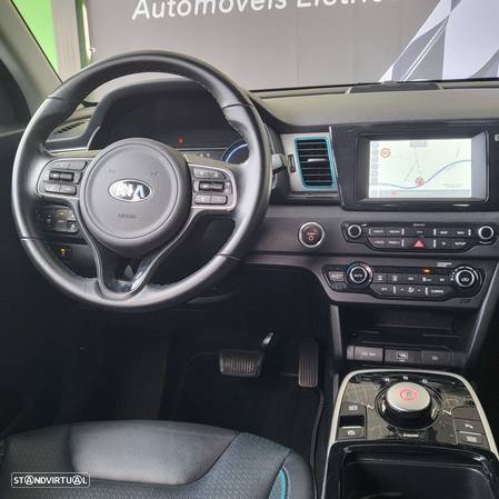 Kia e-Niro EV 64kWh Tech - 15