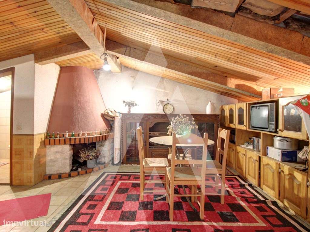 Apartamento T2, mobilado no centro de Oliveira do Bairro-17