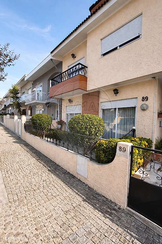 Moradia T5 Para Venda
