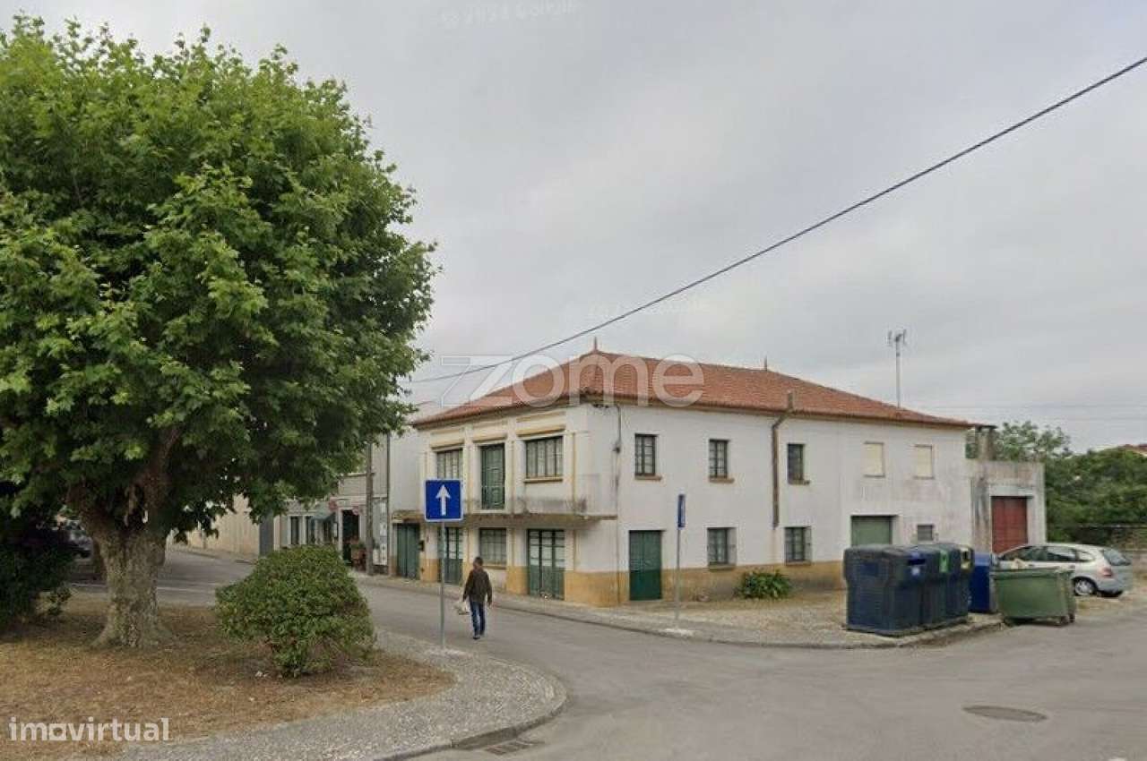 Moradia com Terreno de 2.585 m² | Potencial extraordinário - Grande imagem: 2/15