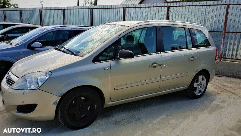 Usa spate, dreapta si stanga Opel zafira b 1.9 cdti - 1