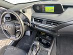 Lexus UX 250h 2.0L HEV 20H- (178 HP) 4X4 CVT Executive - 9