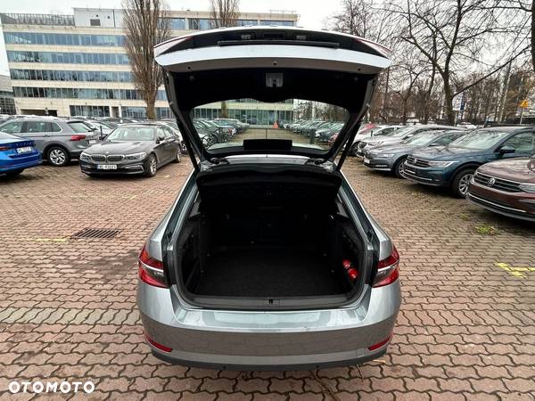 Skoda Superb 1.5 TSI Ambition DSG - 37