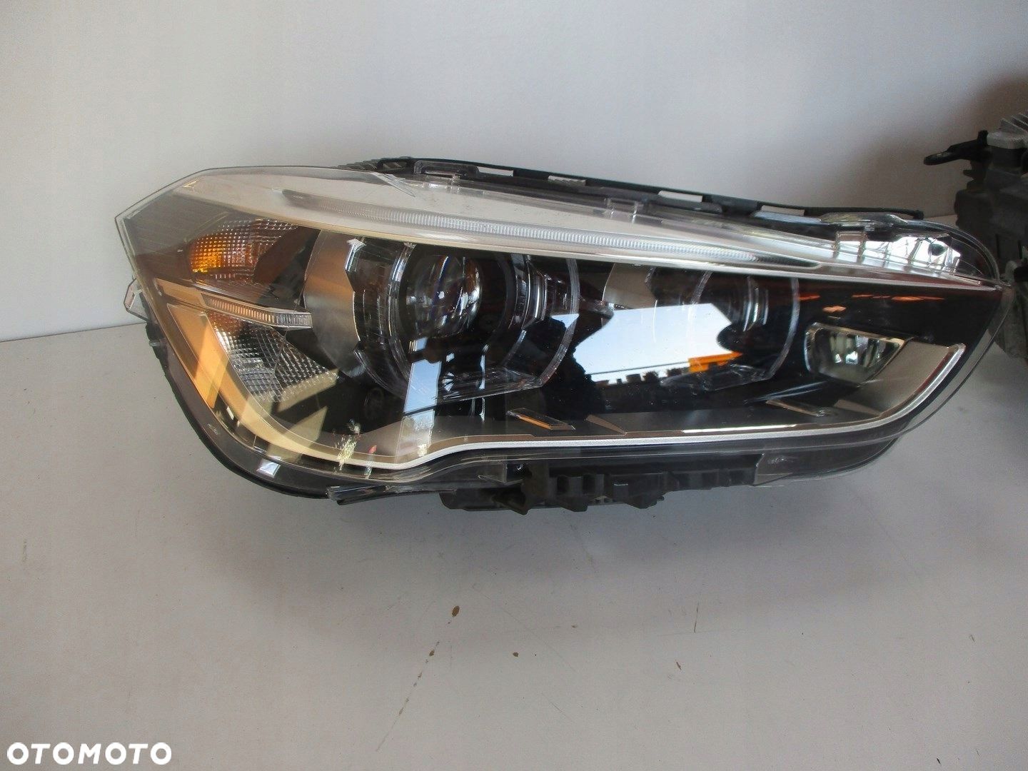 Lampa PRAWA FULL LED BMW X1 F48 7193708 - 1