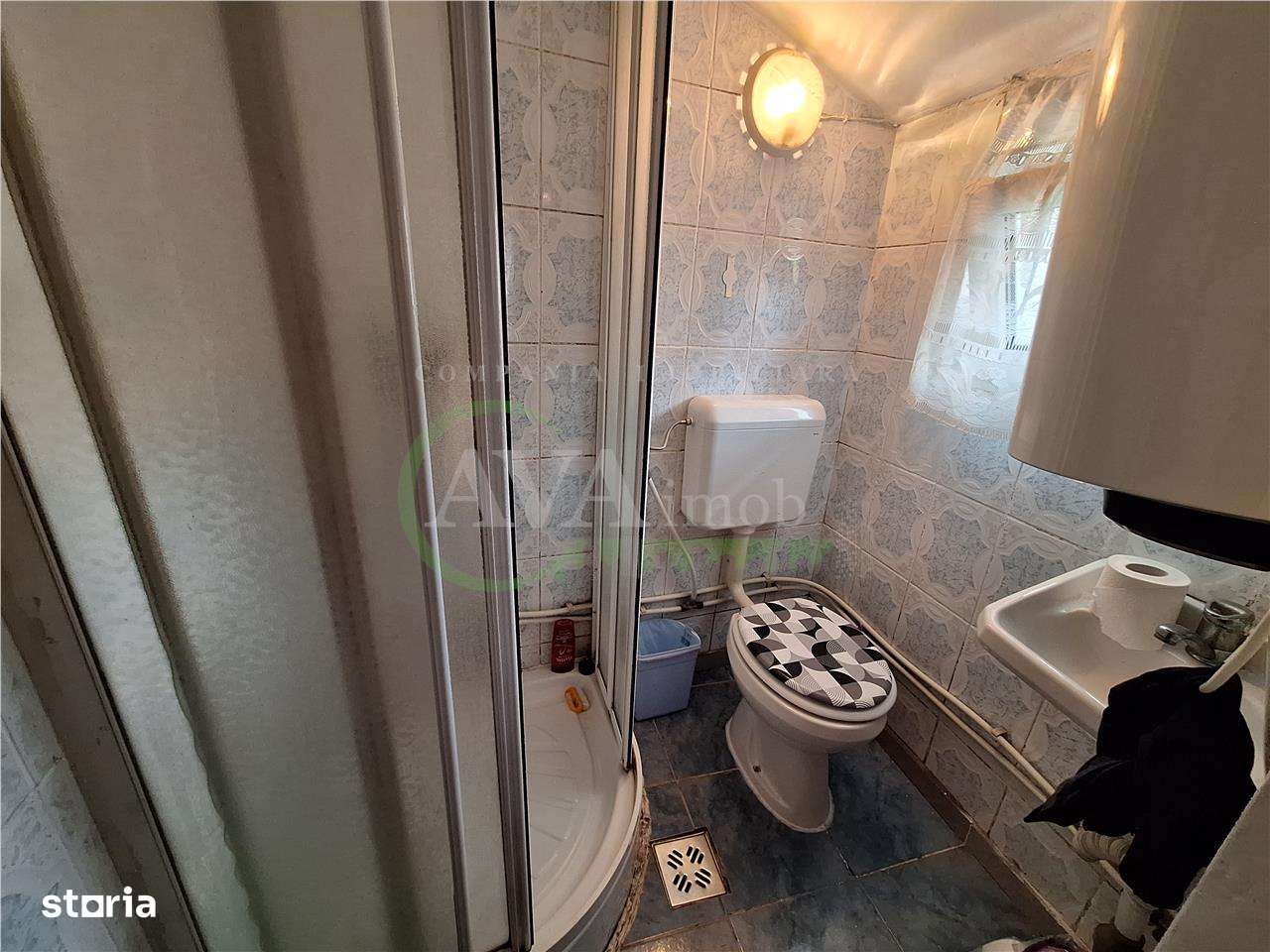 Proprietate ideala pentru familie extinsa sau investitie – Serbanesti, - Imagine principală: 4/20